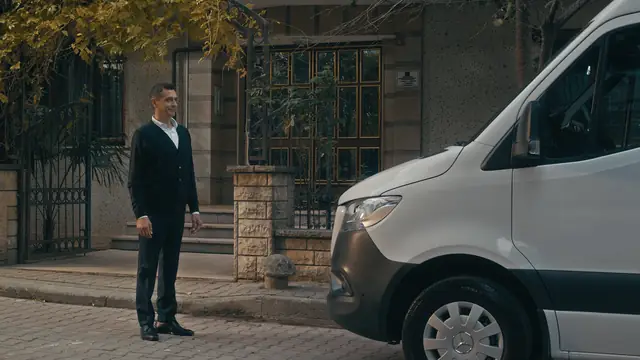 Mercedes-Benz Sprinter reklam filminden bir sahne